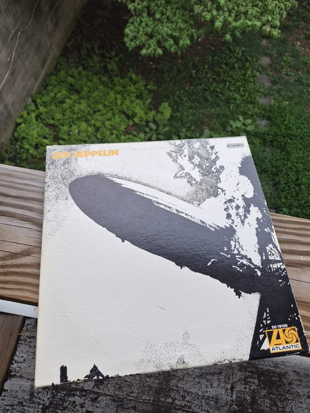 Vintage LED ZEPPELIN Blimp Vinyl Record
